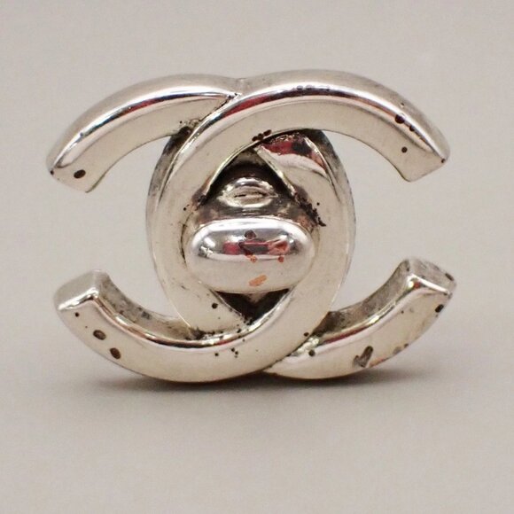 CHANEL CC Logo Button Earrings 96P Clip-On Silver-Plated France Vintage 85RL396 - Picture 7 of 16